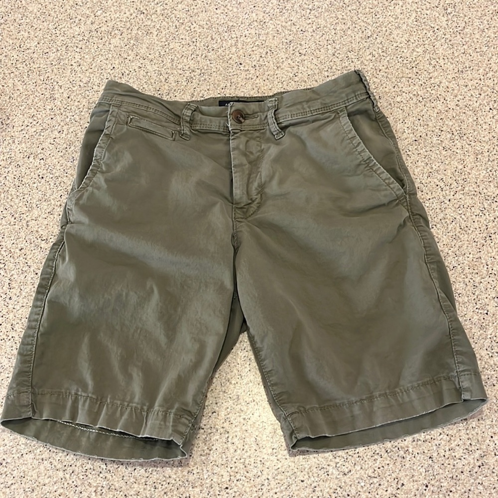 AE men’s shorts